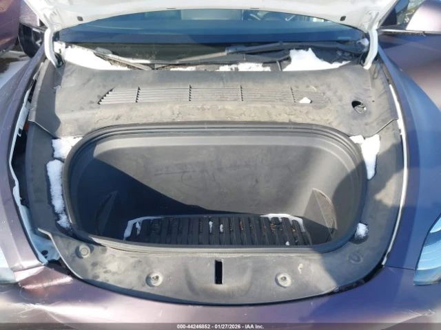 Tesla Model Y Dual-Motor, снимка 9 - Автомобили и джипове - 53894423