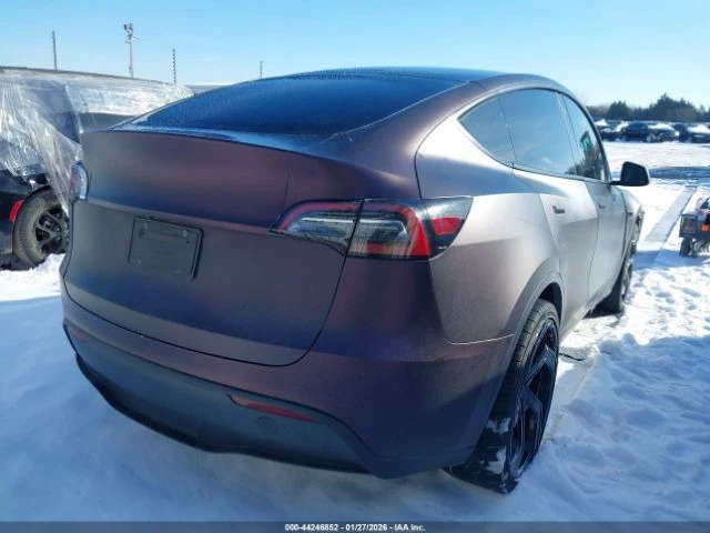 Tesla Model Y Dual-Motor, снимка 4 - Автомобили и джипове - 53894423