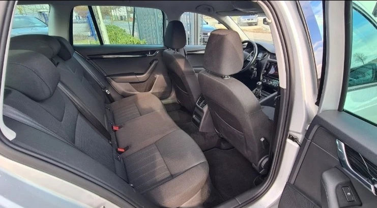 Skoda Octavia 1.4 TSI, снимка 4 - Автомобили и джипове - 54543714