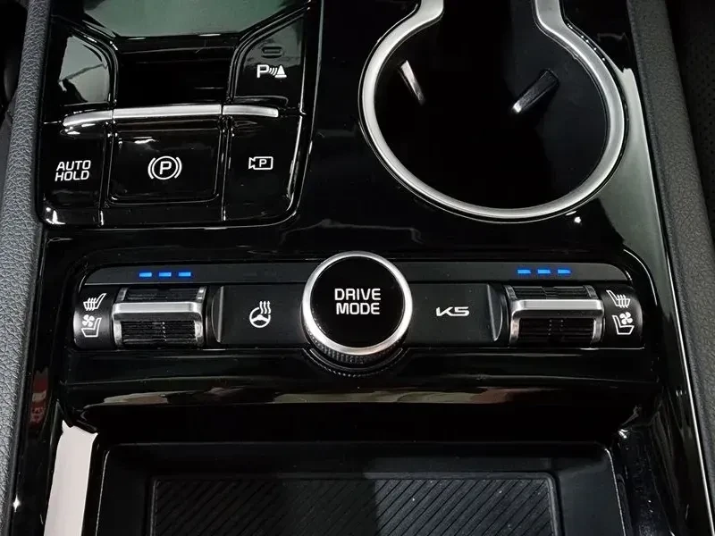 Kia K5 * Navi* Camera, снимка 11 - Автомобили и джипове - 55060492