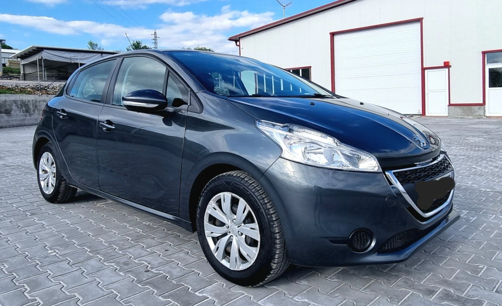 Peugeot 208 1.0i 68к.с. 57000км!!! - изображение 3