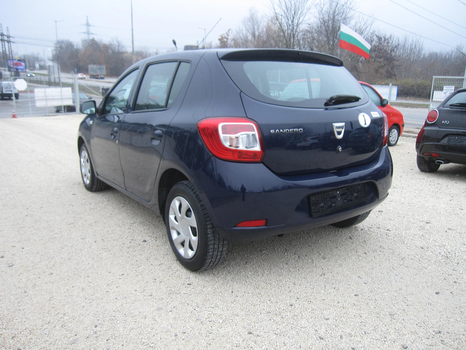 Dacia Sandero 1, 2-Газ.Инж.NAVI - изображение 3