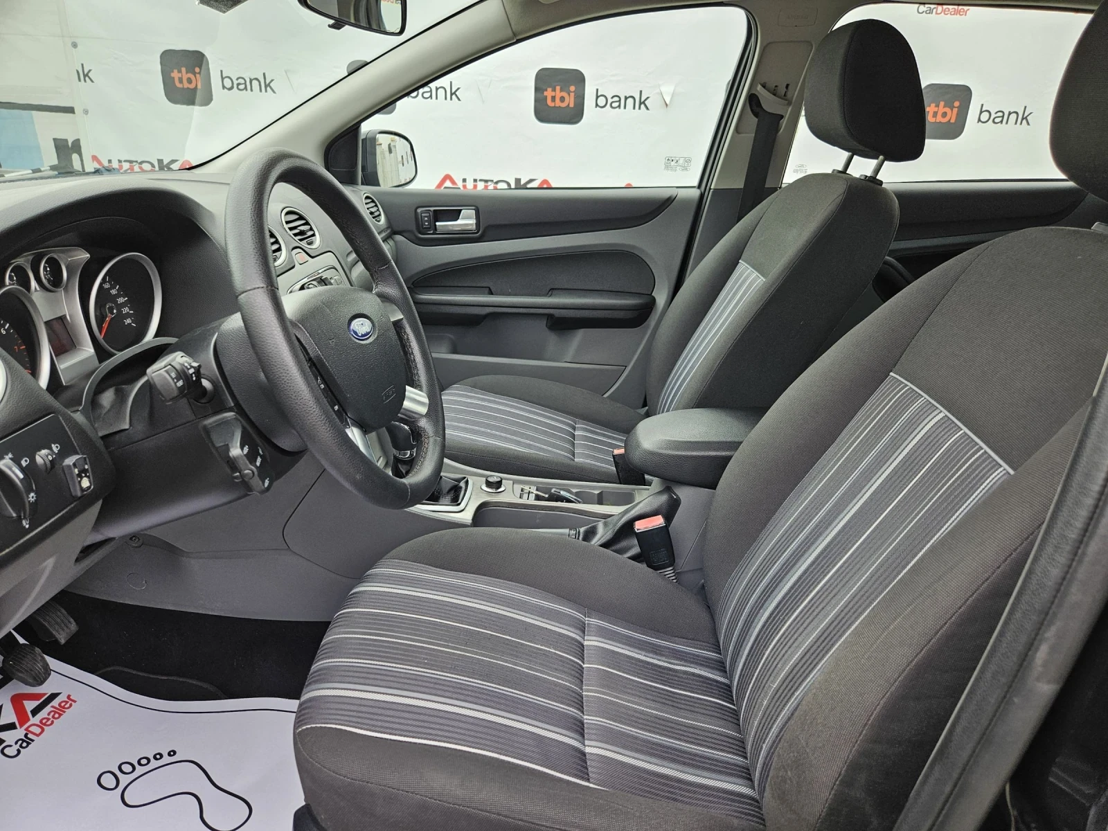 Ford Focus 1.8i-125кс= ГАЗ= КЛИМАТРОНИК= АВТОПИЛОТ - изображение 7