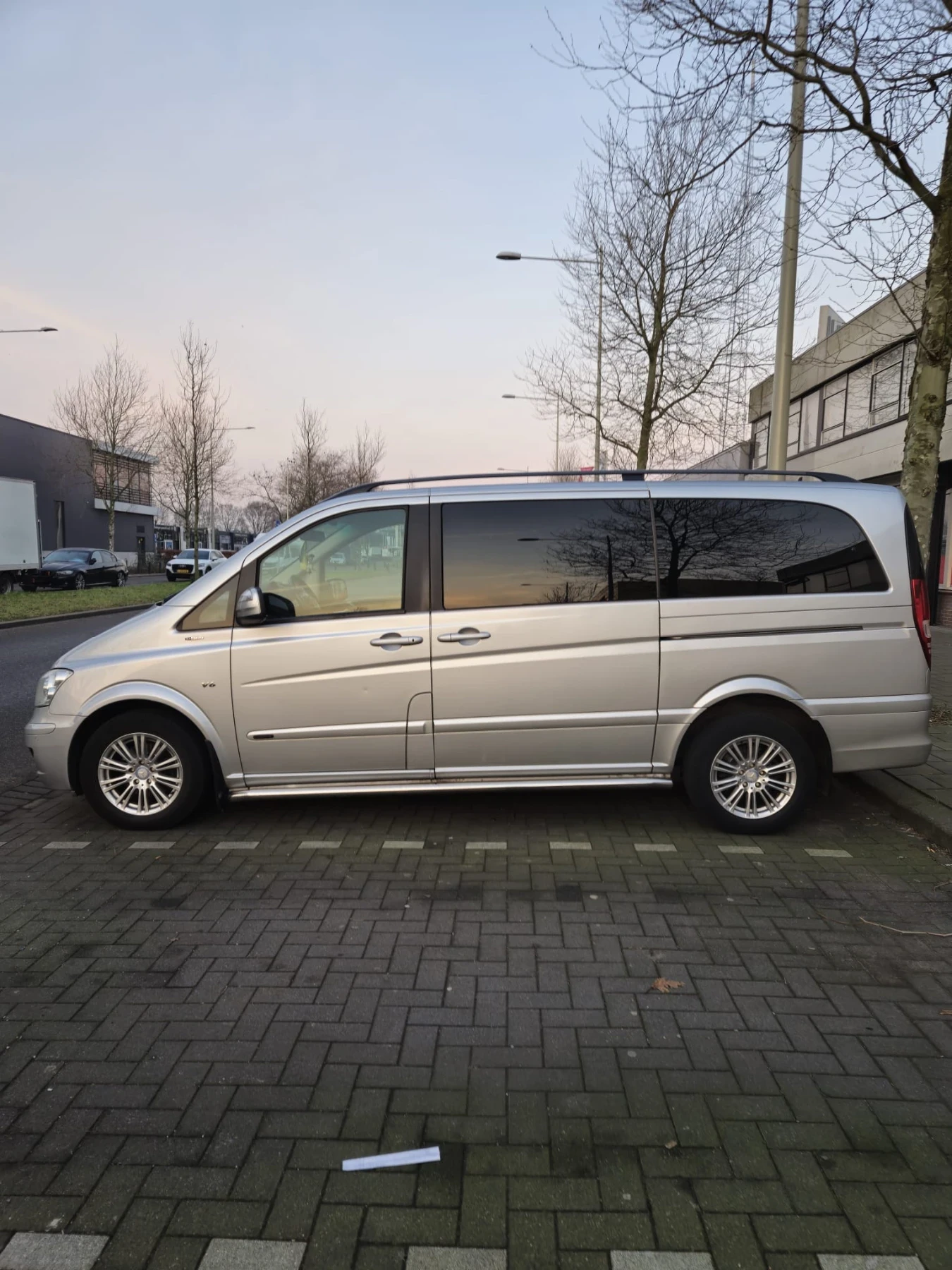 Mercedes-Benz Viano  - изображение 2
