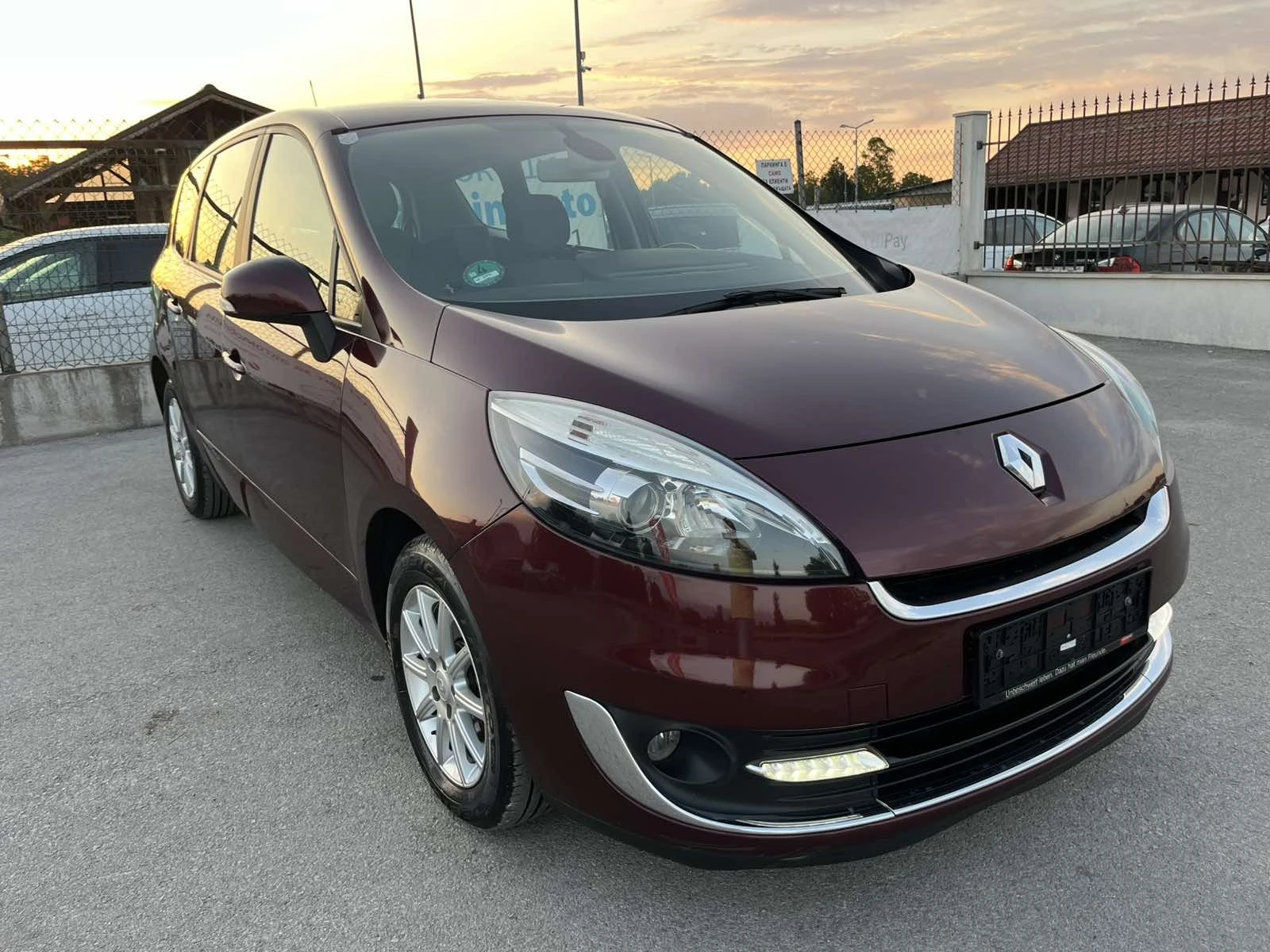 Renault Scenic 1.5DCI 110кс EURO 5 АВТОПИЛОТ КЛИМАТРОНИК - изображение 3