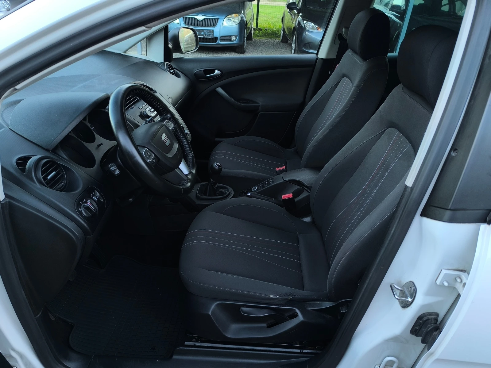 Seat Altea FACE LIFT-1.6TDI-common rail-105кс-КЛИМАТРОНИК- - изображение 9