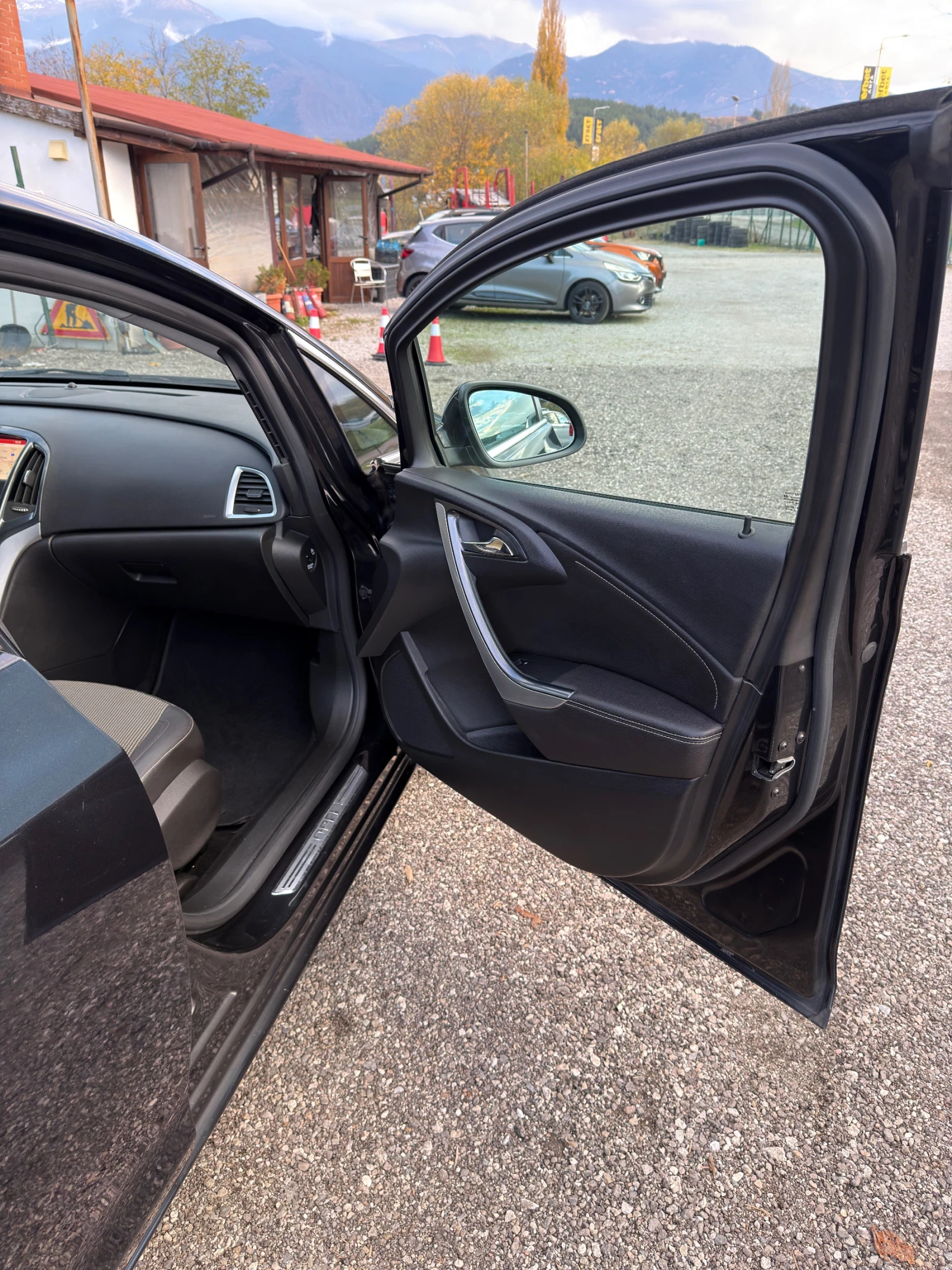 Opel Astra J Cosmo Facelift 2.0 CDTI /  /  | Mobile.bg   9