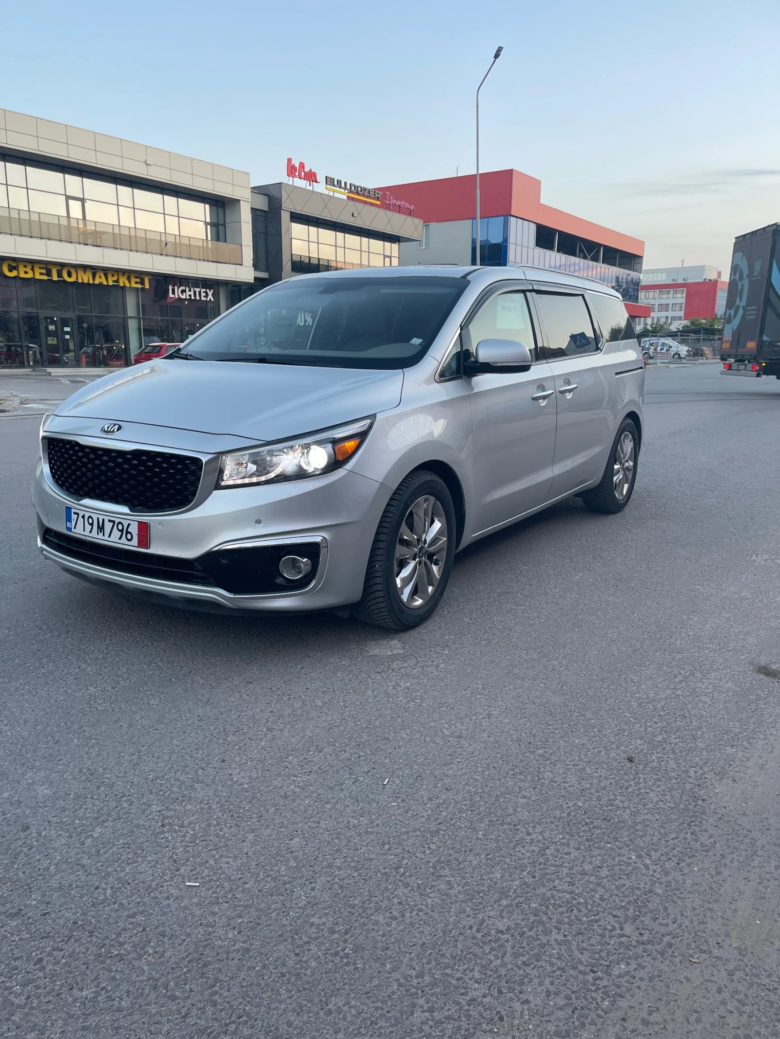Kia Carnival | Mobile.bg   4