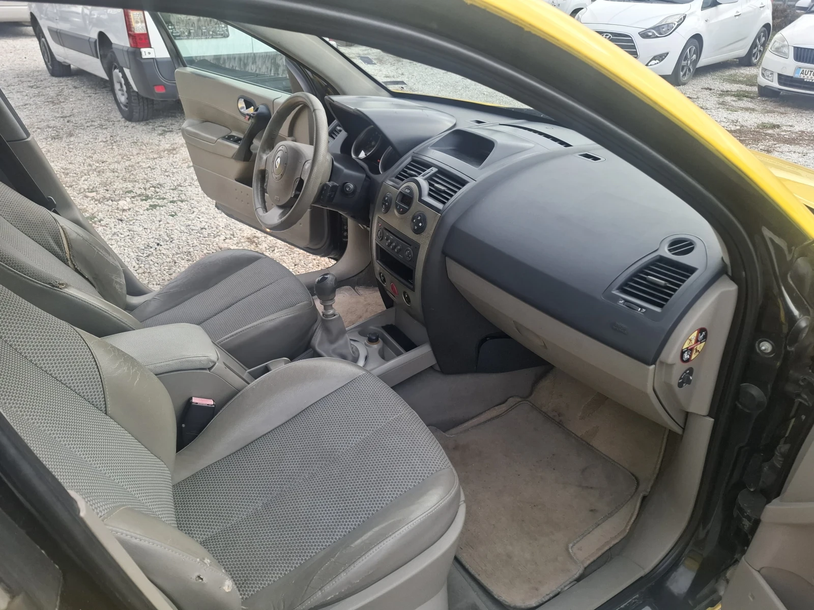 Renault Megane, снимка 10 - Автомобили и джипове - 53899344