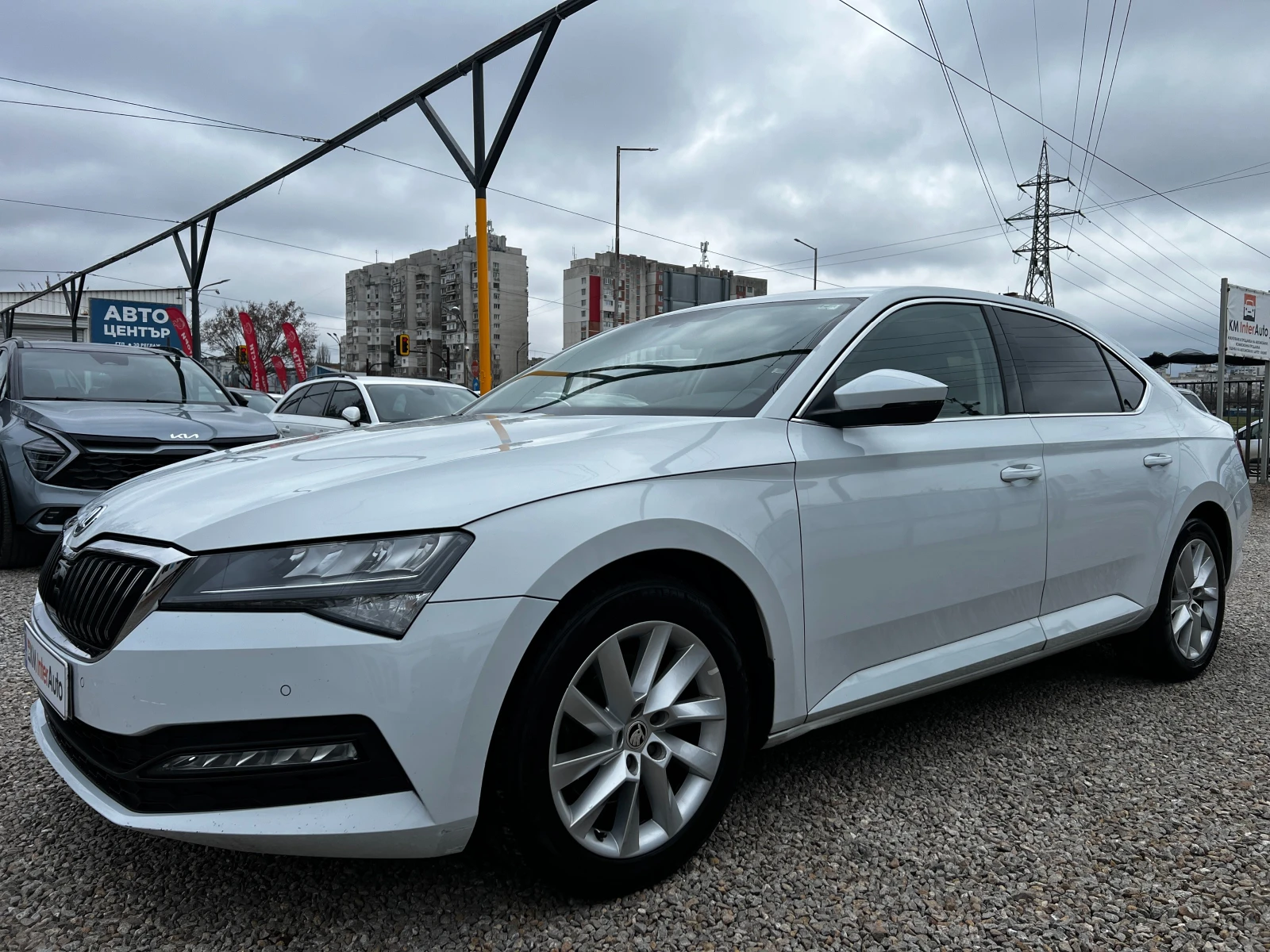 Skoda Superb 2.0TDI-150к.с./AUT/NAVI/CAR PLAY/ТЕГЛИЧ/КАМЕРА