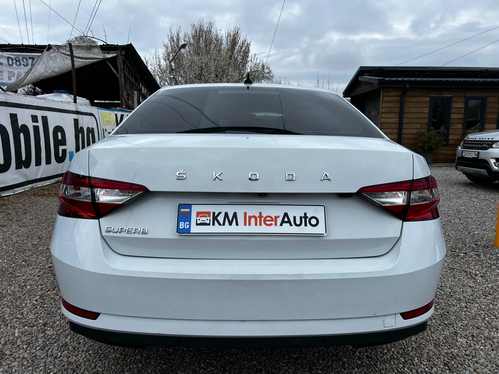 Skoda Superb 2.0TDI-150к.с./AUT/NAVI/CAR PLAY/ТЕГЛИЧ/КАМЕРА, снимка 5 - Автомобили и джипове - 54031673