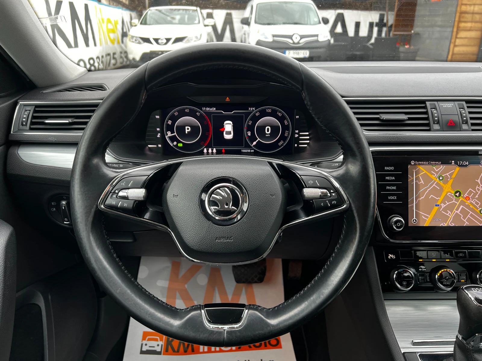 Skoda Superb 2.0TDI-150к.с./AUT/NAVI/CAR PLAY/ТЕГЛИЧ/КАМЕРА, снимка 10 - Автомобили и джипове - 54031673