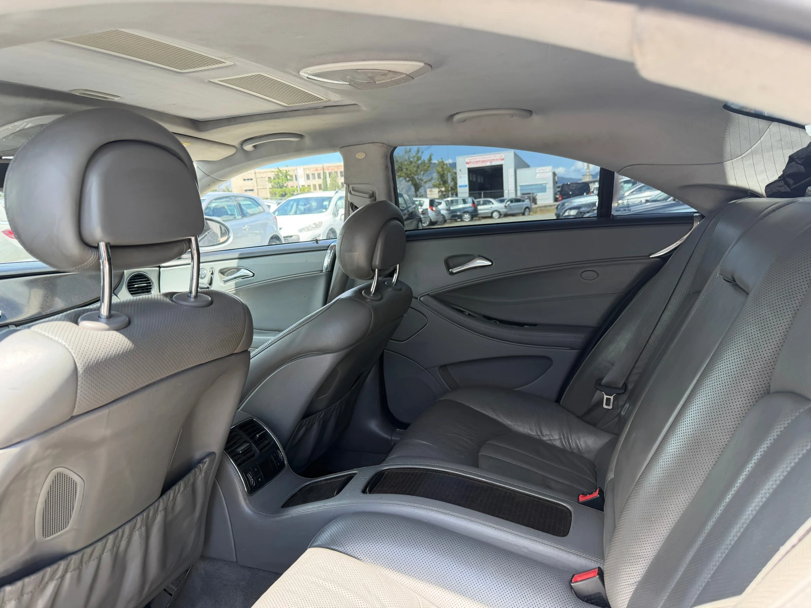 Mercedes-Benz CLS 500 LPG - лизинг без първоначална вноска, снимка 12 - Автомобили и джипове - 54605300