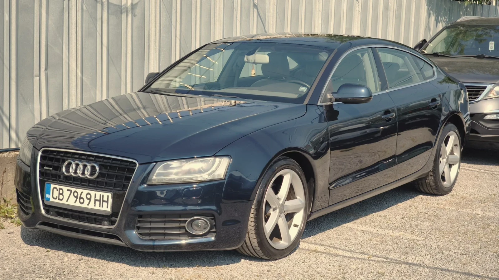 Audi A5 2.0TDI-170к.с Регистрирано и Обслужено Вс.Платено