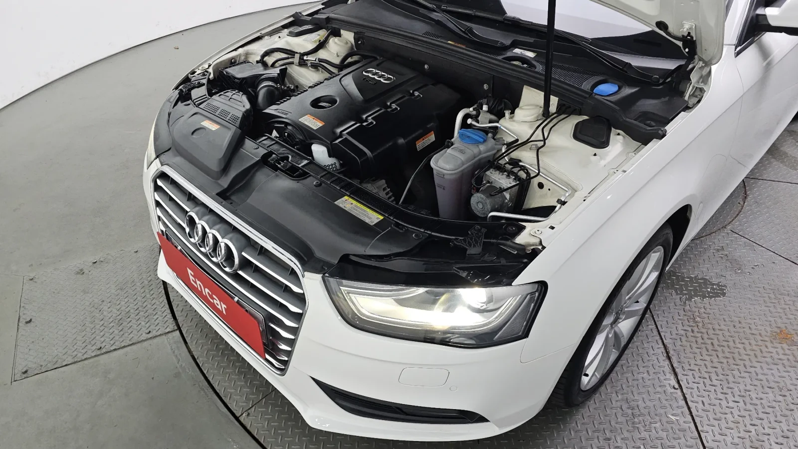 Audi A4 2.0 TFSI Quattro, снимка 5 - Автомобили и джипове - 55061477