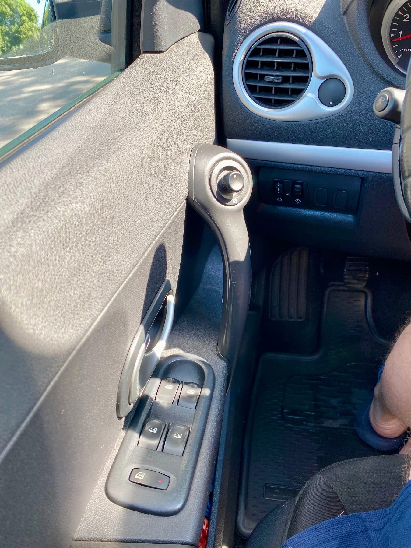 Renault Clio | Mobile.bg � ����������� 13