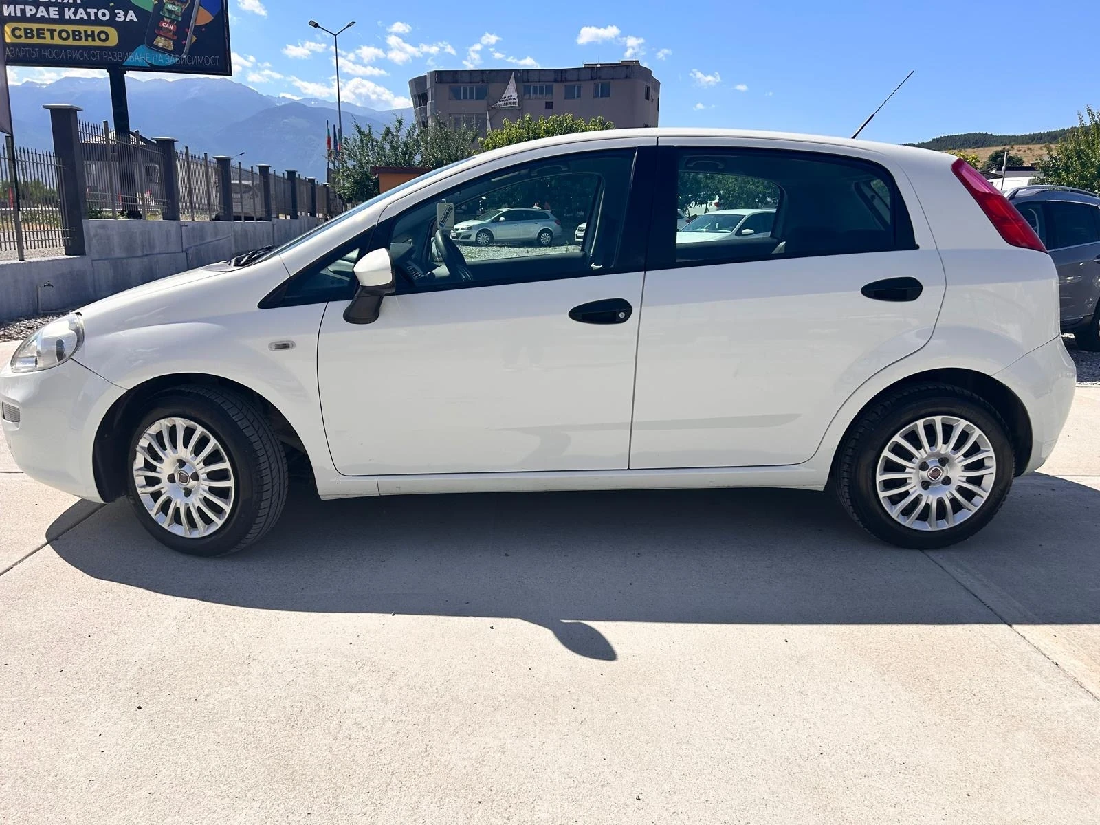 Fiat Punto 1.3mj, снимка 3 - Автомобили и джипове - 55285237