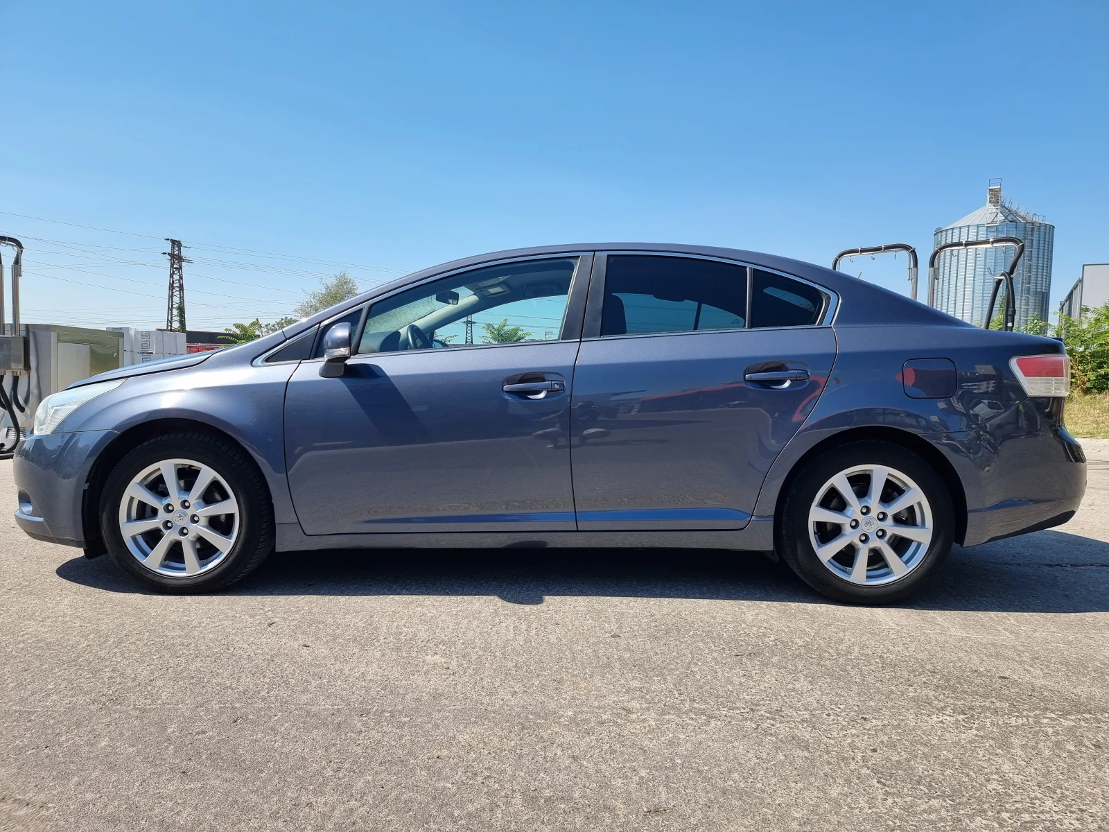 Toyota Avensis 2.0Д.126КС.6СК., снимка 7 - Автомобили и джипове - 55493538