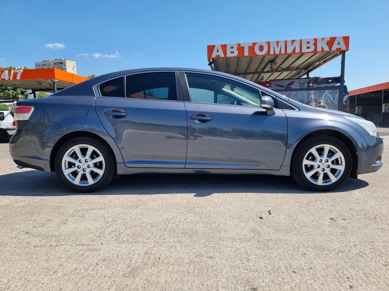 Toyota Avensis 2.0Д.126КС.6СК., снимка 8 - Автомобили и джипове - 55493538