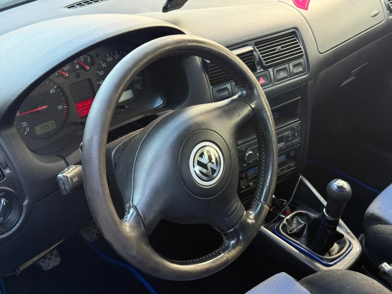 VW Golf 1.9, снимка 5 - Автомобили и джипове - 56058464