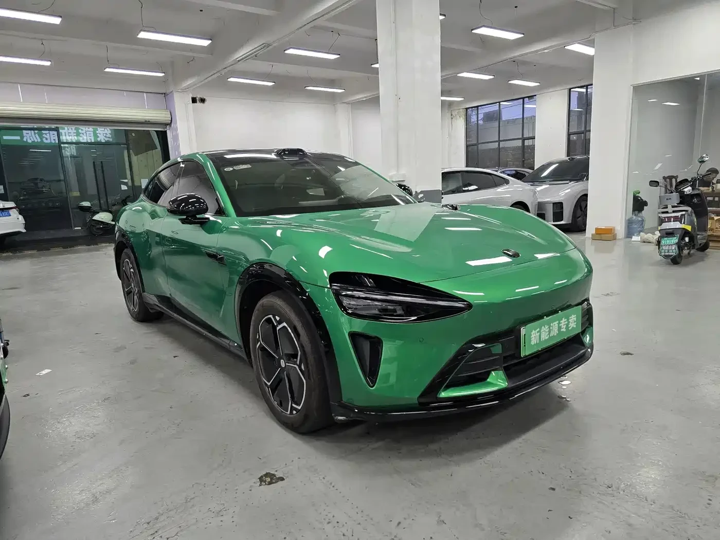 Xiaomi YU7 Extended Range RWD Edition | 360 ������ | �������� | Mobile.bg � ����������� 3
