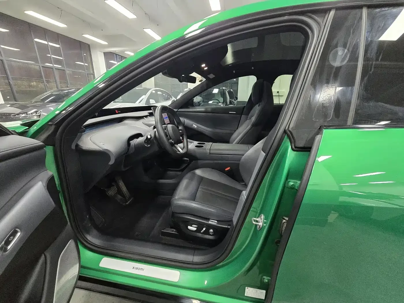 Xiaomi YU7 Extended Range RWD Edition | 360 ������ | �������� | Mobile.bg � ����������� 4