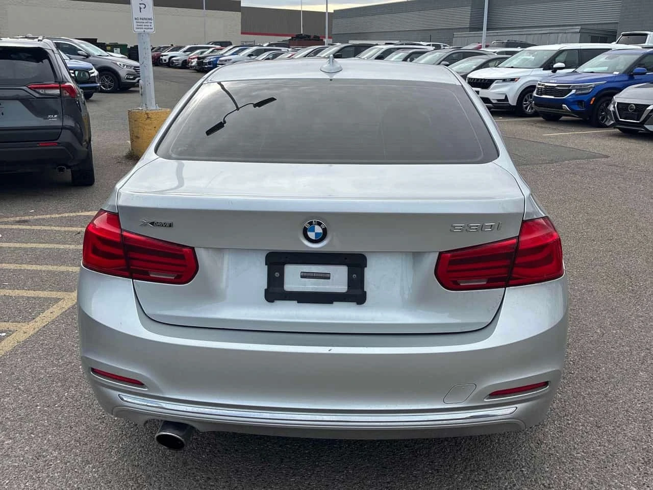 BMW 330 * 330i xDrive * CARFAX * ���� �� �� | Mobile.bg � ����������� 5