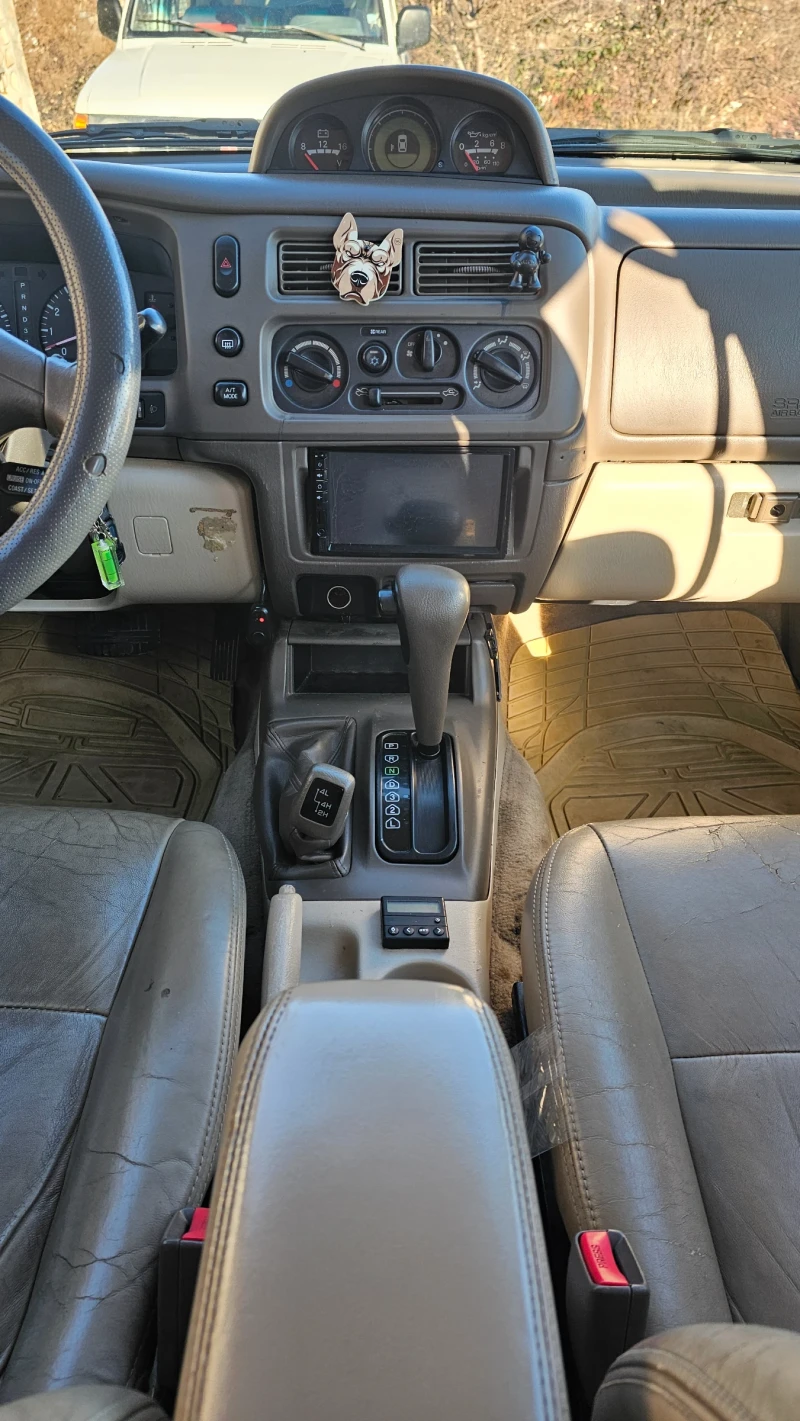 Mitsubishi Pajero sport, снимка 11 - Автомобили и джипове - 49198770