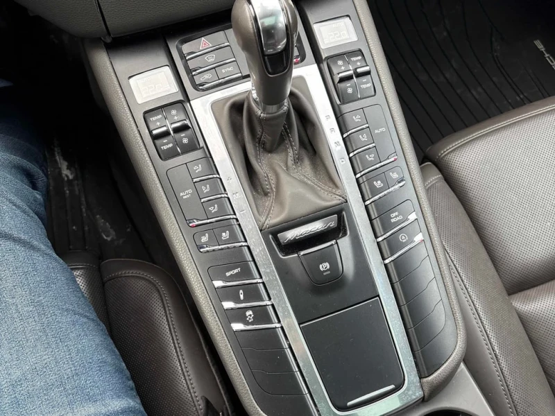 Porsche Macan * S * CARFAX * БЕЗ ПЪРВОНАЧАЛНА ВНОСКА, снимка 5 - Автомобили и джипове - 53102615