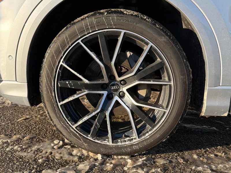 Audi Q8 Progressiv С РЕГИСТРАЦИЯ & АВТО КРЕДИТ , снимка 9 - Автомобили и джипове - 53371075