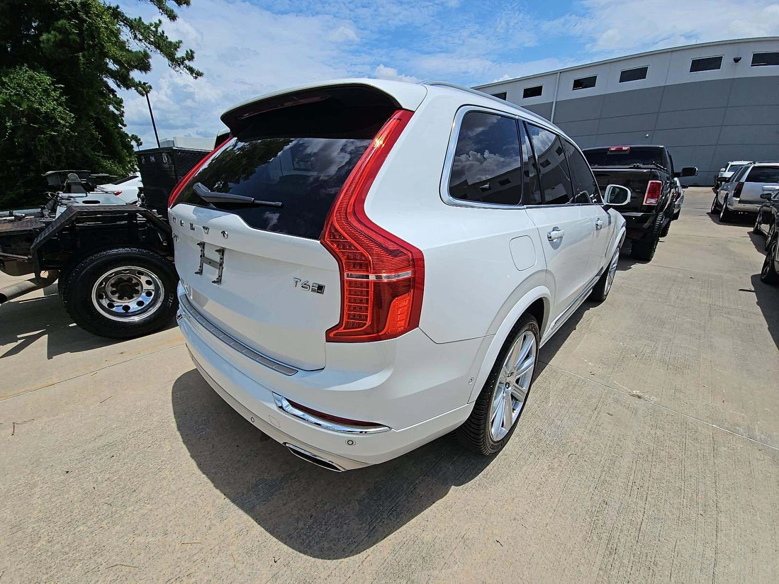 Volvo Xc90 INSCRIPTION* 360* DISTRO* 7МЕСТА* ОБДУХ* ПАНО* KEY - изображение 4