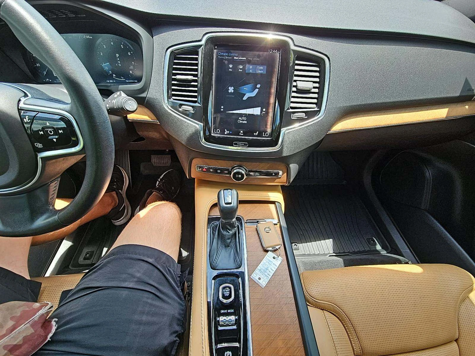 Volvo Xc90 INSCRIPTION* 360* DISTRO* 7МЕСТА* ОБДУХ* ПАНО* KEY - изображение 6