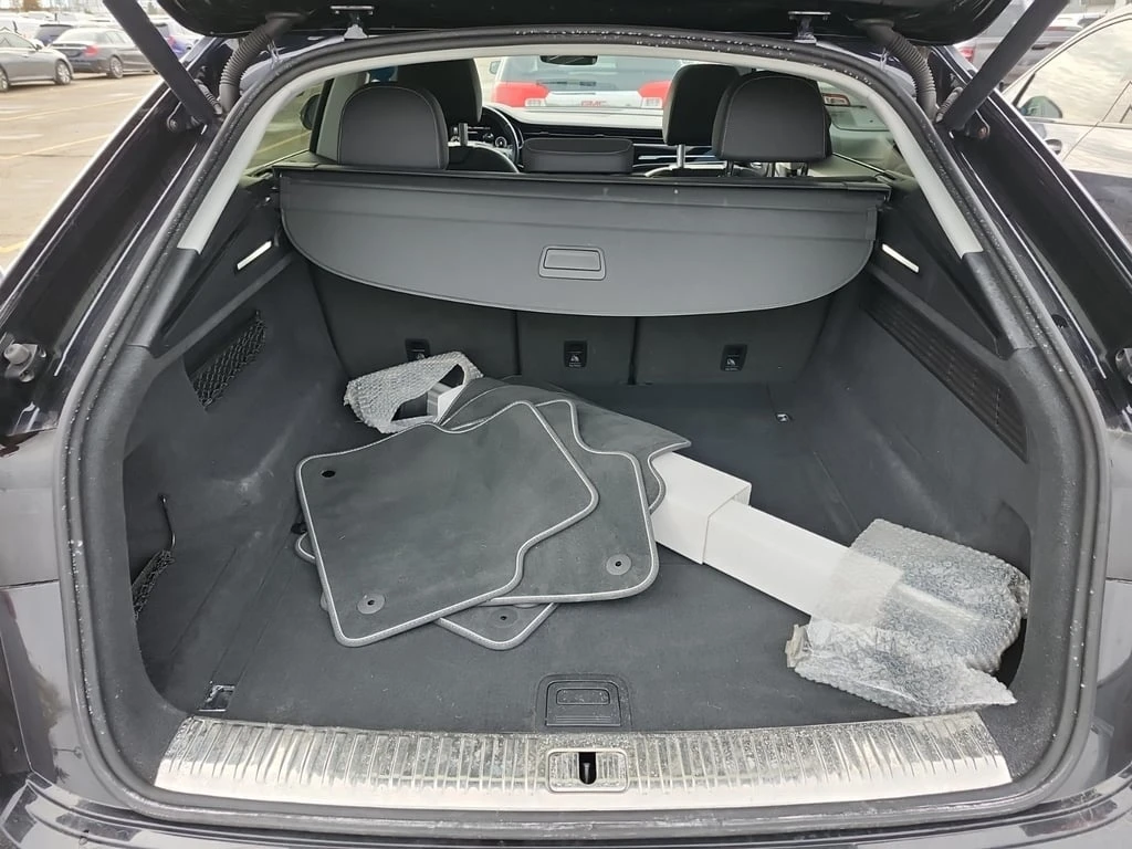 Audi Q8 * PROGRESSIV * CARFAX *    | Mobile.bg   11