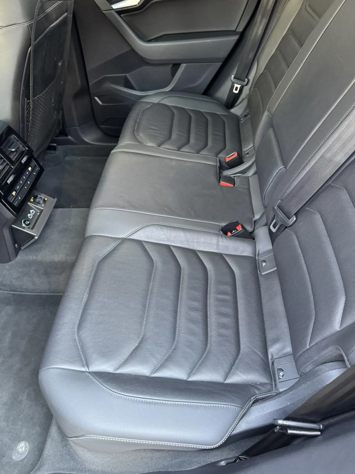 VW Touareg Elegance, снимка 12 - Автомобили и джипове - 53925911