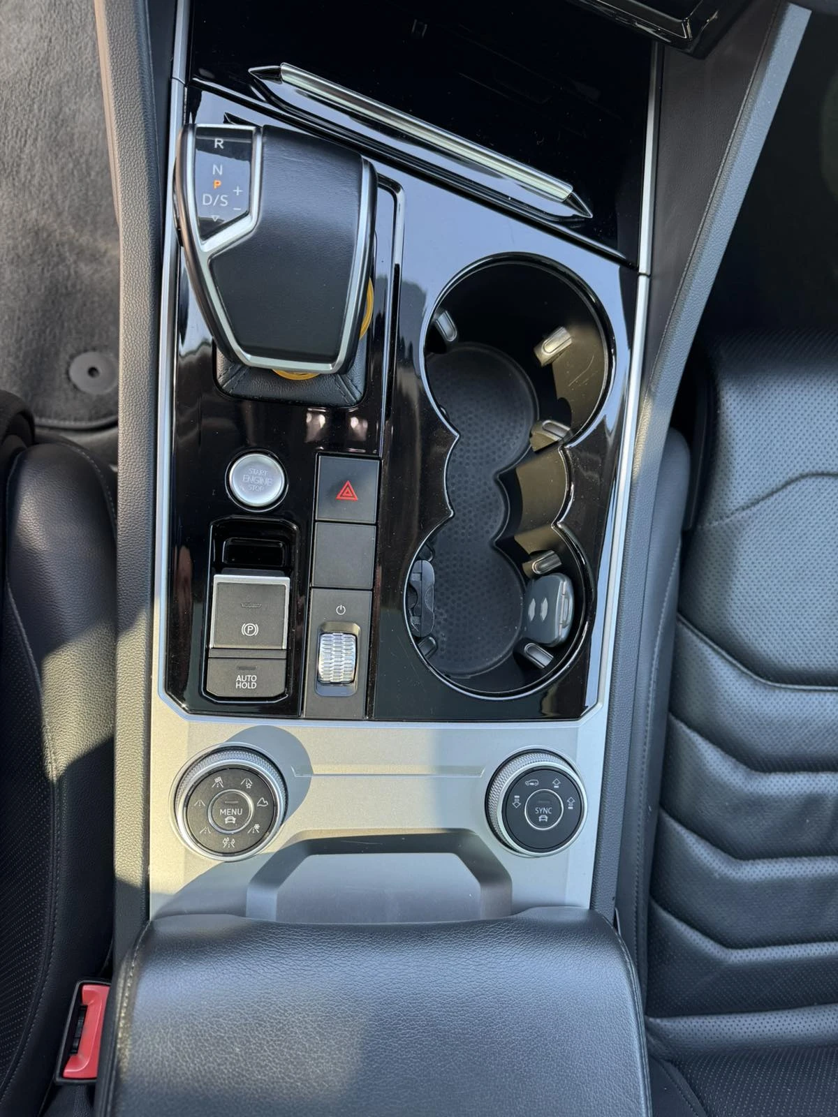 VW Touareg Elegance, снимка 7 - Автомобили и джипове - 53925911