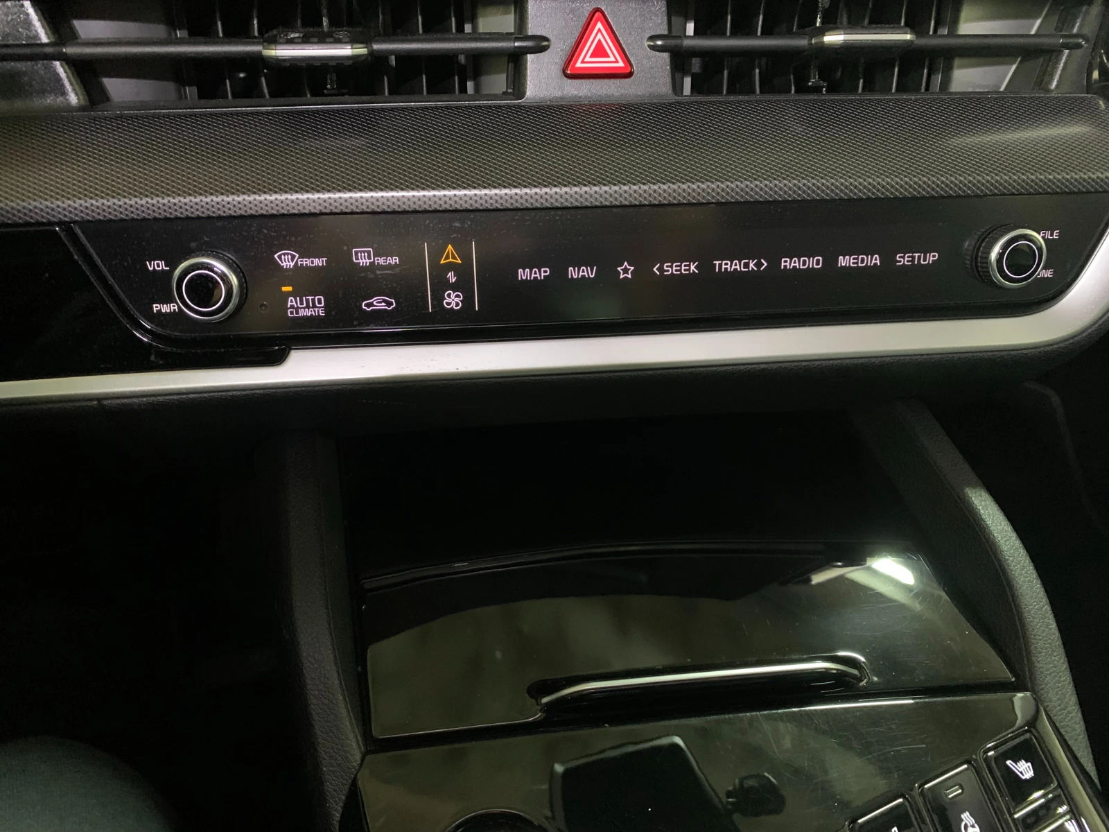 Kia Sportage, снимка 11 - Автомобили и джипове - 54015360