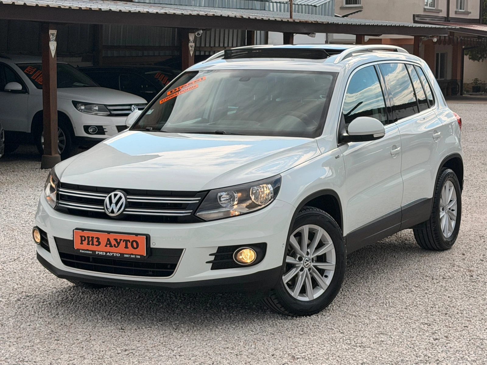 VW Tiguan 2.0TDI* 140ks* PANORAMA* 6sk* CUP* MULTI* NAVI* LI, снимка 14 - Автомобили и джипове - 54567083