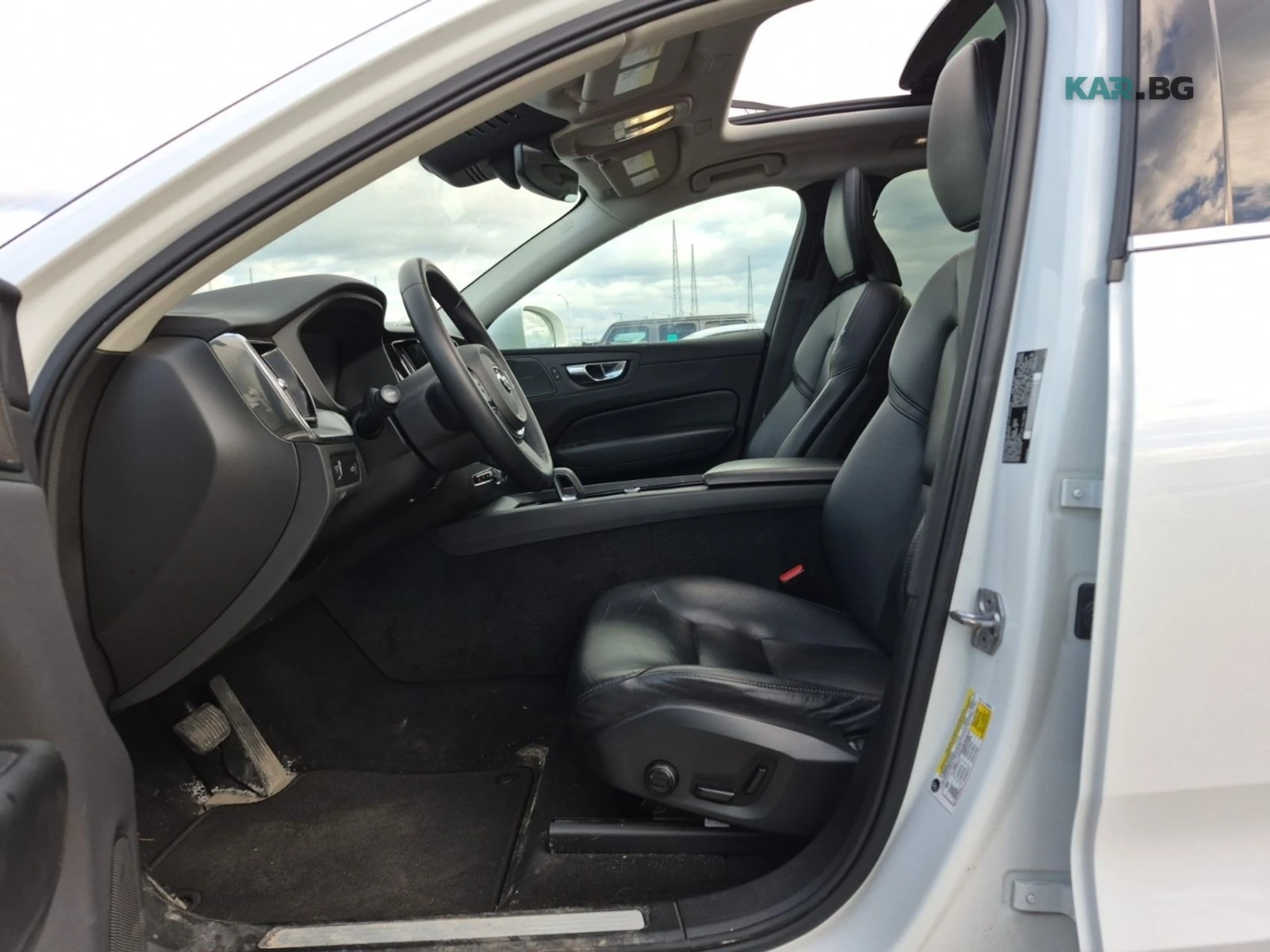 Volvo XC60 MOMENTUM * AвтоКредит * (ЦЕНА ДО БГ), снимка 10 - Автомобили и джипове - 54826369