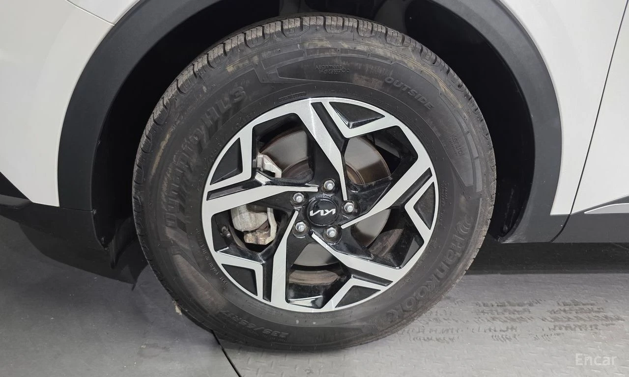 Kia Sportage 2.0 Trendy* HARMAN KARDON* ПОДГРЕВ* КАМЕРА* , снимка 5 - Автомобили и джипове - 54827554