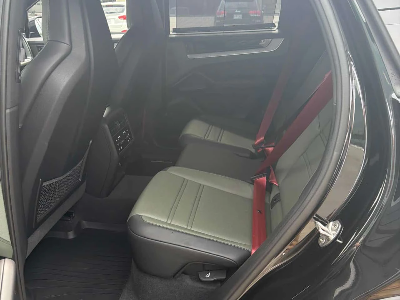 Porsche Cayenne * S Coupe AWD * FULLY LOADED * ПРЕДСТАВИТЕЛСТВО, снимка 13 - Автомобили и джипове - 54906778