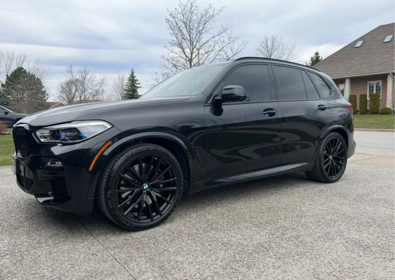 BMW X5 xDrive40i Shadow Line M Pack CARFAX, снимка 2 - Автомобили и джипове - 55103767