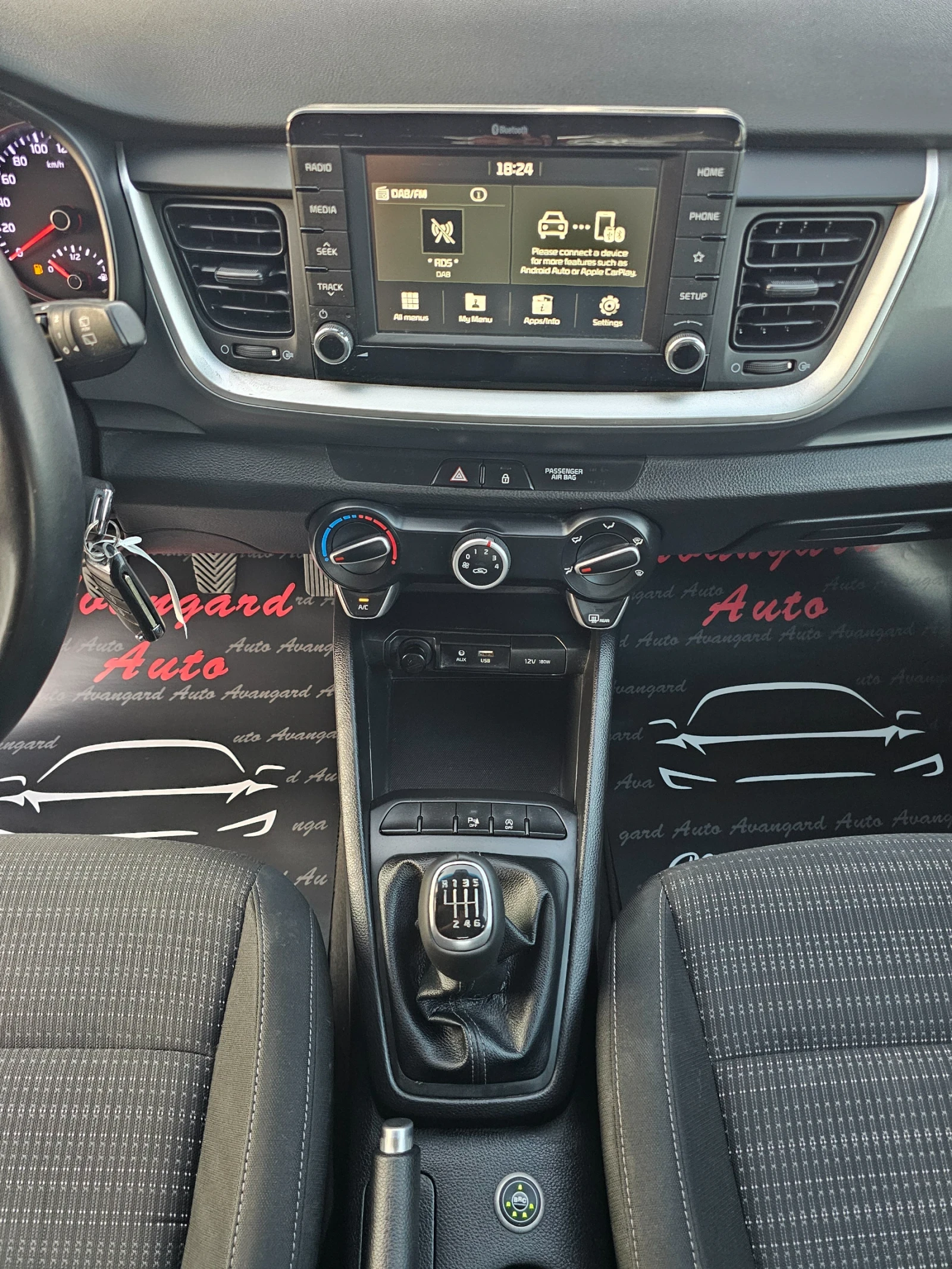 Kia Stonic 1.4i, 100к.с., GPL, снимка 11 - Автомобили и джипове - 55180815