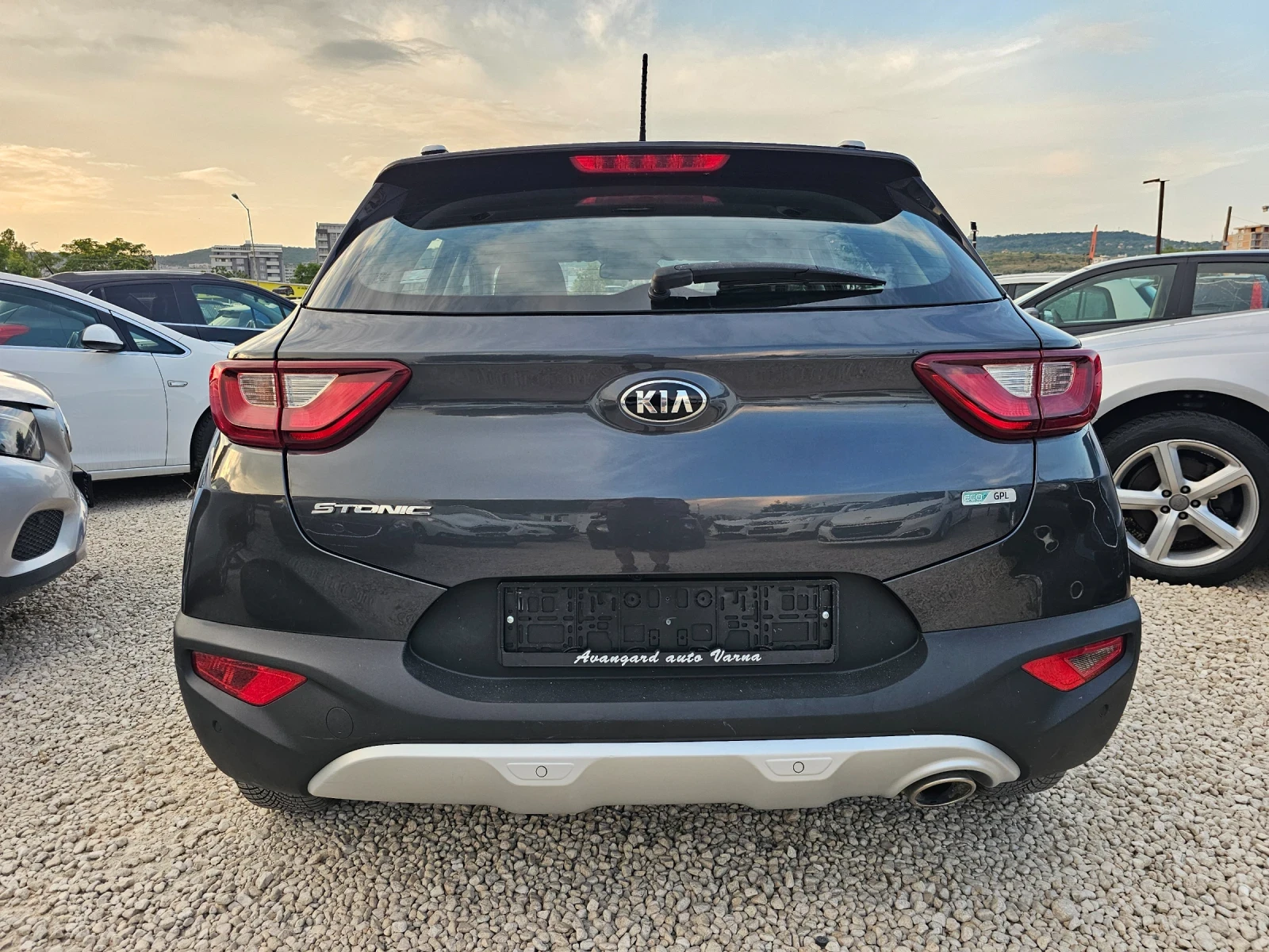 Kia Stonic 1.4i, 100к.с., GPL, снимка 5 - Автомобили и джипове - 55180815