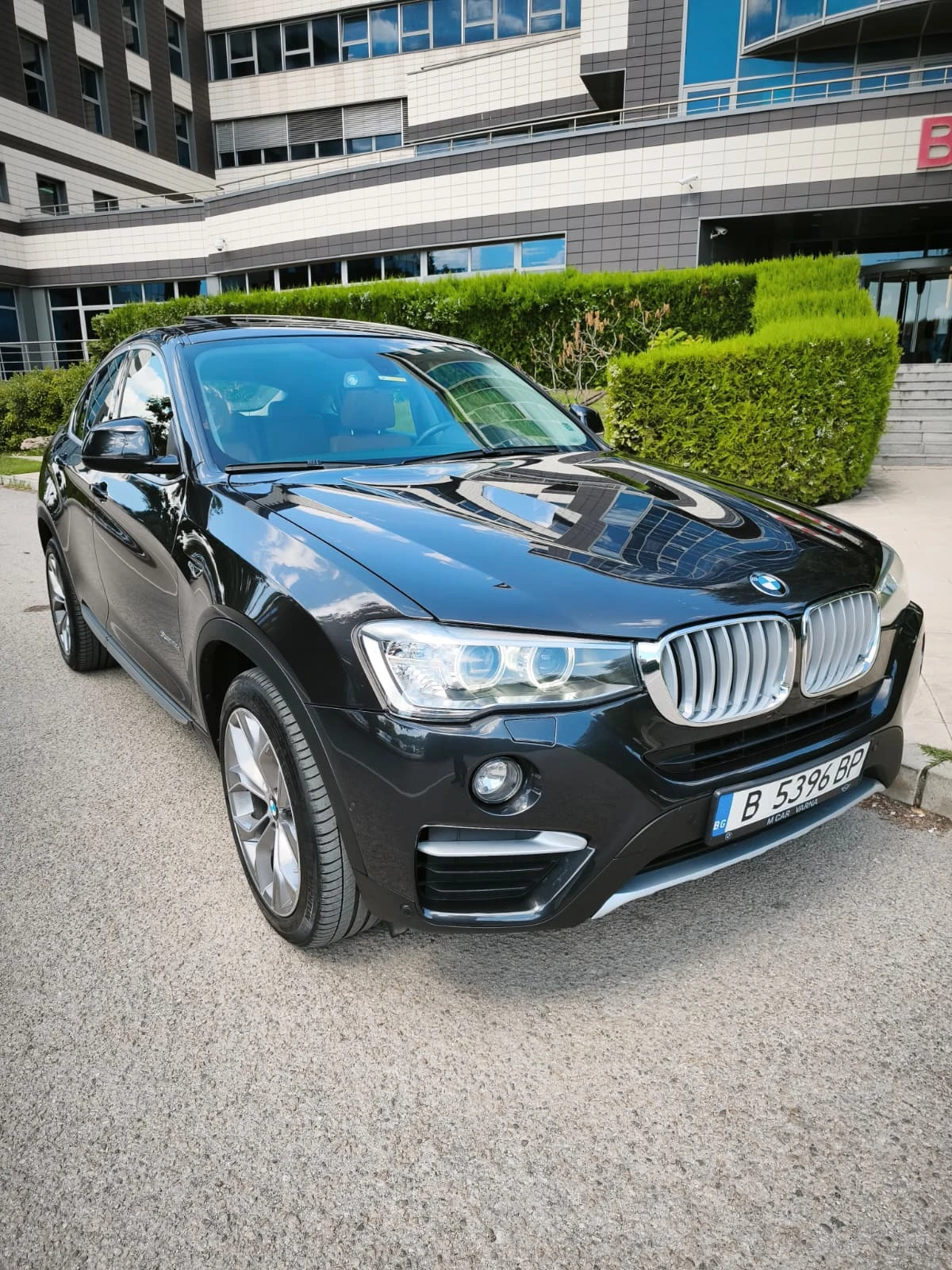 BMW X4 xDrive20d F26, снимка 8 - Автомобили и джипове - 55527857