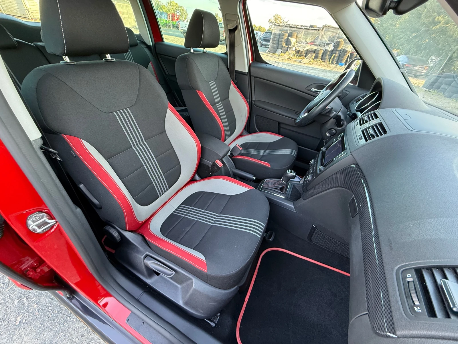 Skoda Yeti AUT. NAVI MONTE-CARLO ШВЕЙЦАРИЯ, снимка 12 - Автомобили и джипове - 56333621