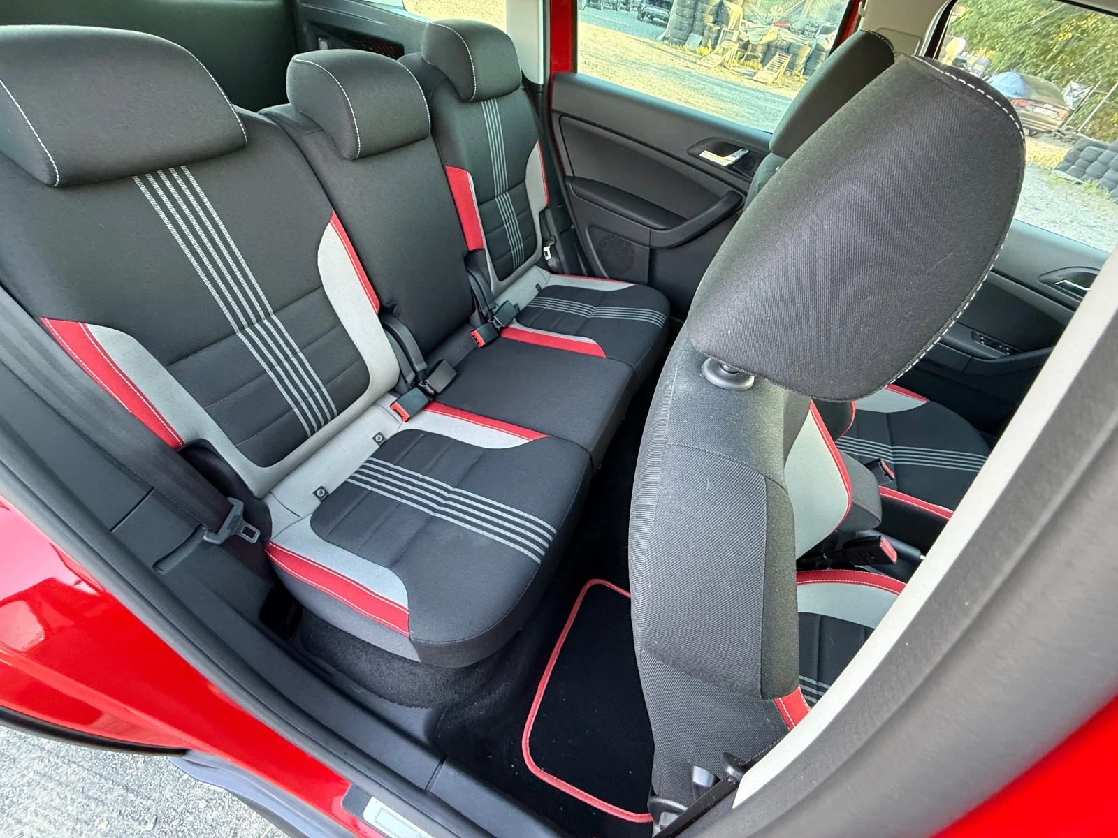 Skoda Yeti AUT. NAVI MONTE-CARLO ШВЕЙЦАРИЯ, снимка 13 - Автомобили и джипове - 56333621