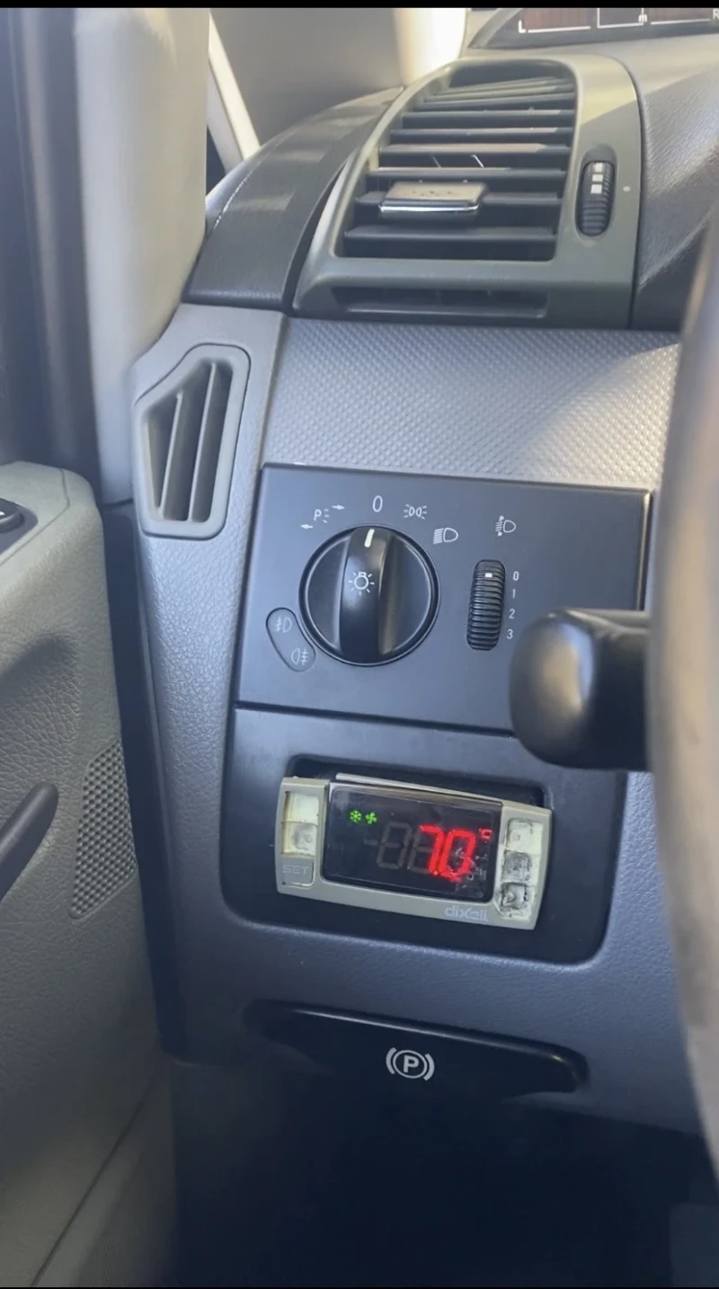 Mercedes-Benz Vito, снимка 14 - Бусове и автобуси - 53336637