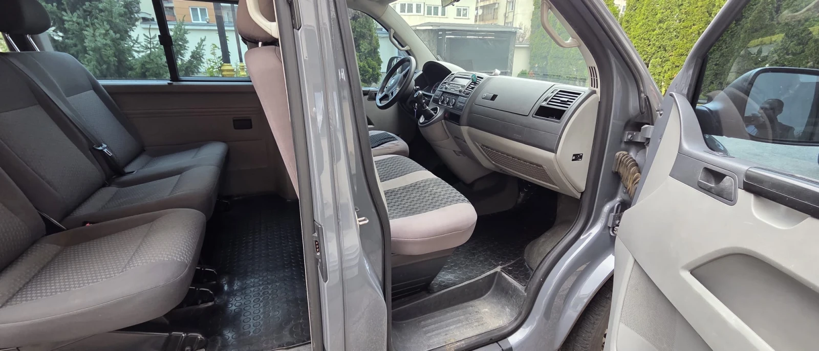 VW Caravelle 2000, снимка 4 - Бусове и автобуси - 54401140