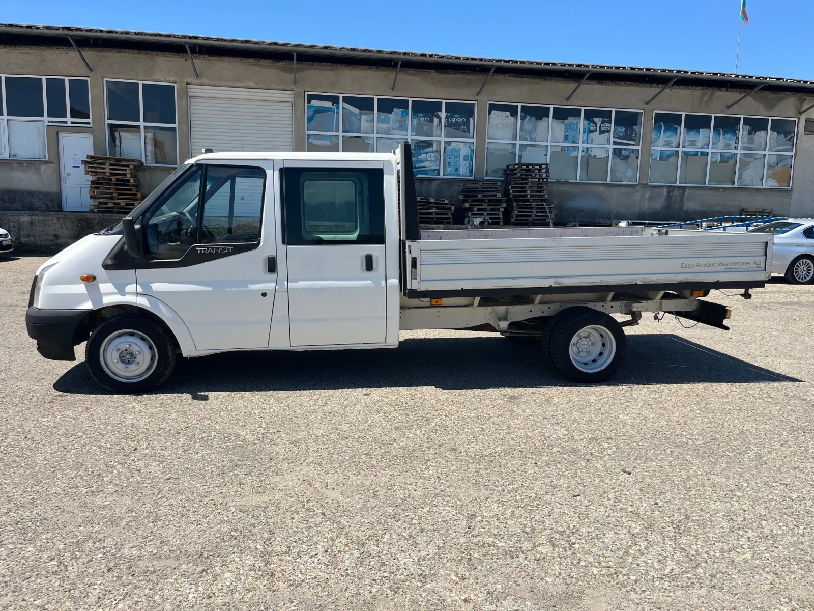 Ford Transit 2.4 двойна кабина, 7 места, Лизинг, снимка 2 - Бусове и автобуси - 54853107