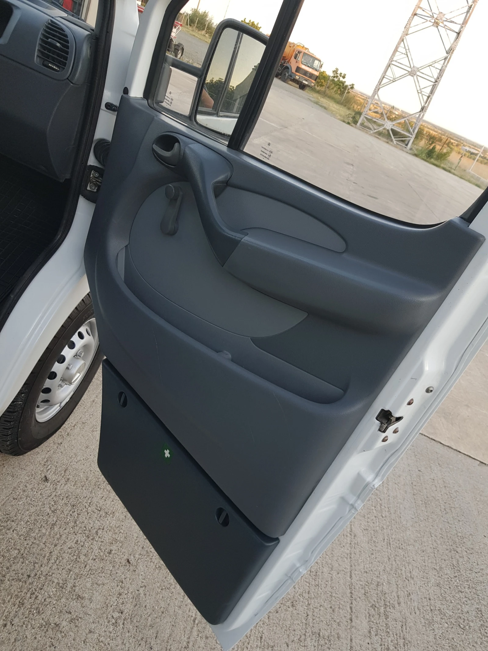 Mercedes-Benz Sprinter 308 CDI, снимка 16 - Бусове и автобуси - 55958142